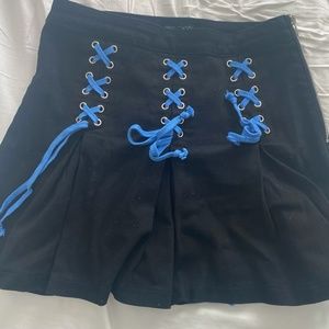 tennis skirt with blue laces